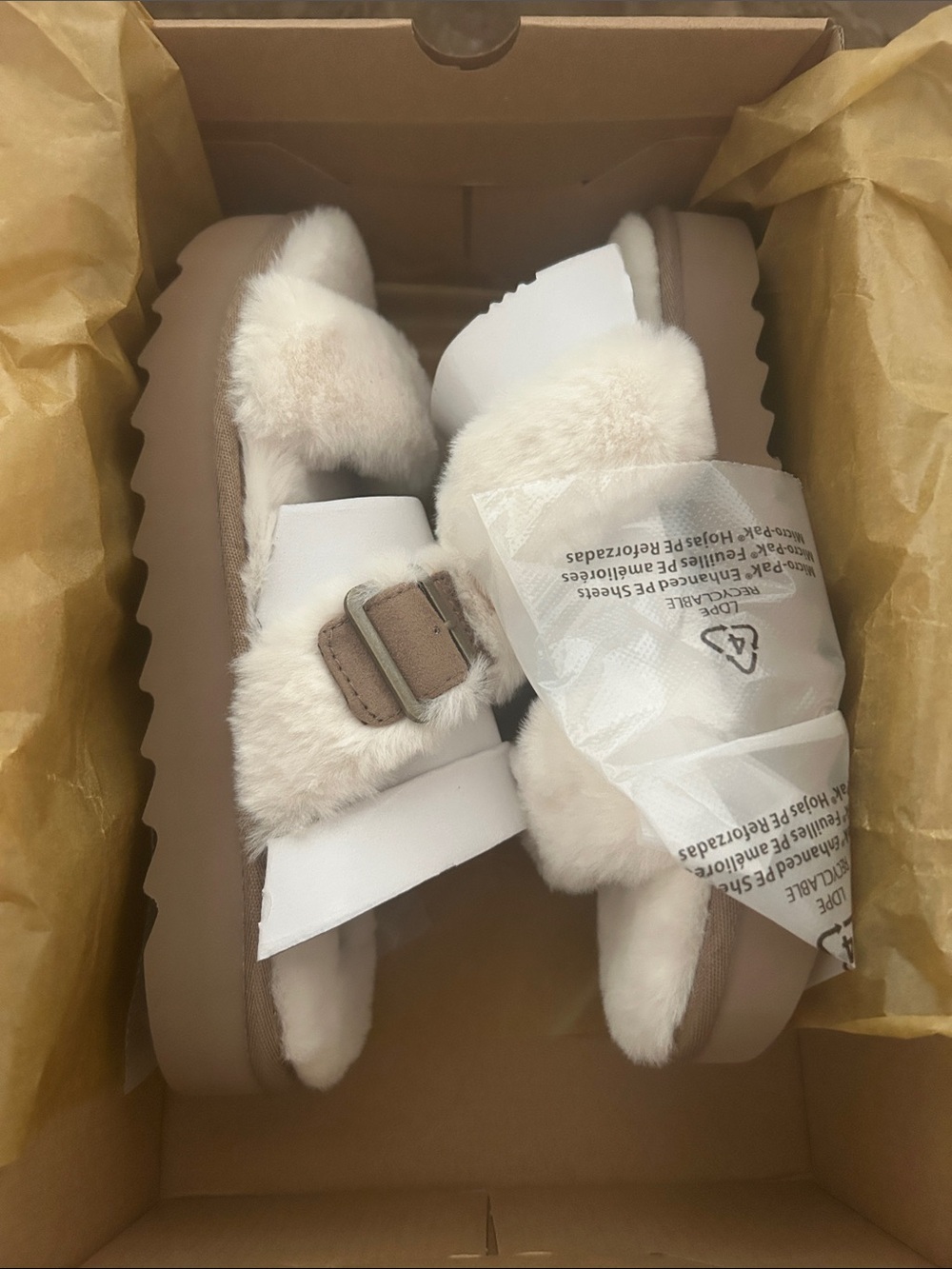 Women's Cream Faux Fur Slide Slippers - Comfortable Plush Slides